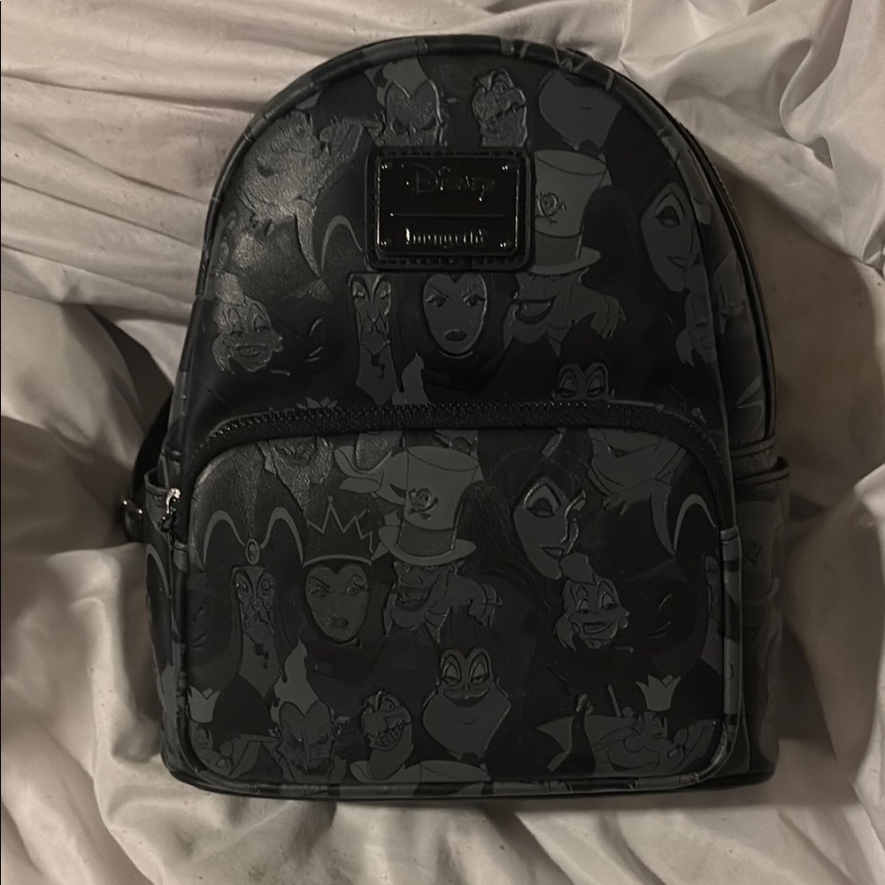NWT Loungefly Black and Gray Embossed Disney Villains Backpack